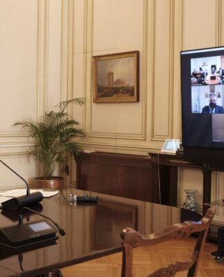 Μητσοτάκης: Αορίστου χρόνου όλοι οι γιατροί των ΜΕΘ