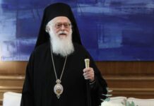 Κορoνοϊός: Με πυρετό ξανά ο Αρχιεπίσκοπος Αλβανίας Αναστάσιος
