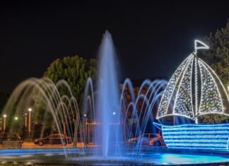 ΧΡΙΣΤΟΥΓΕΝΝΑ σε ΝΙΚΑΙΑ – ΡΕΝΤΗ: Οι πρώτες εικόνες από το στολισμό (ΦΩΤΟ)
