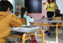 ΚΟΡΩΝΟΪΟΣ: «Όχι» των λοιμωξιολόγων στο άνοιγμα των σχολείων