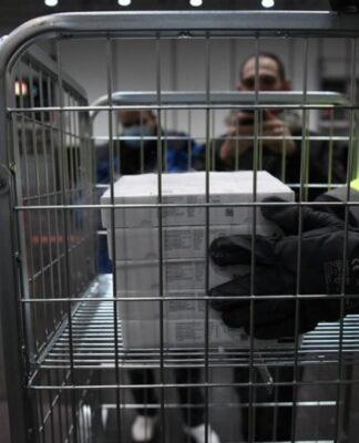 ΚΟΡΩΝΟΪΟΣ – ΣΟΚ: Υπάλληλοι γηροκομείου εμβολιάστηκαν με πενταπλάσια δόση!