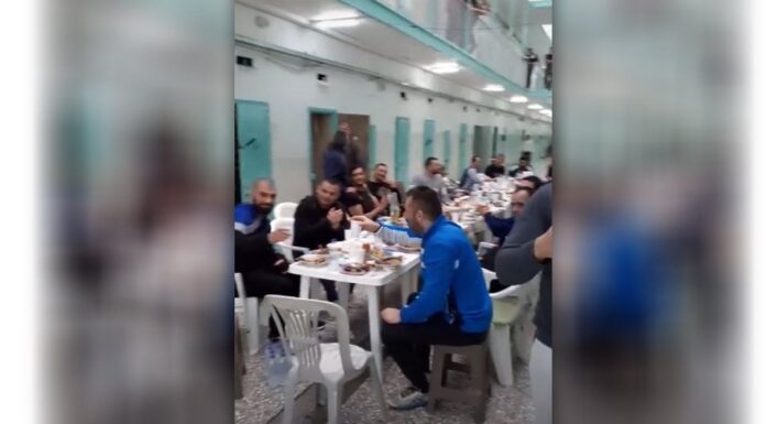 ΦΥΛΑΚΕΣ ΚΟΡΥΔΑΛΛΟΥ: Κρατούμενοι κάνουν πάρτι με Σφακιανάκη (ΒΙΝΤΕΟ)