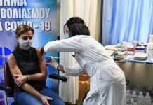 Πέτσας: 25 εκατομμύρια εμβόλια έως τέλος Ιουνίου – Έρχεται και το ψηφιακό πιστοποιητικό