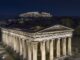 ΕΝΤΥΠΩΣΙΑΚΟ: Φωταγωγήθηκαν ο ναός του Ηφαίστου και το μνημείο του Φιλοπάππου (ΦΩΤΟ)