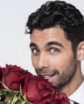 BACHELOR – ΠΑΝΑΓΙΩΤΗΣ: Το μοντέλο που έγινε μεσίτης & η προσωπική ζωή πριν το παιχνίδι