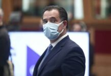 Γεωργιάδης: Ανοιχτό το ενδεχόμενο για μερικό άνοιγμα λιανεμπορίου
