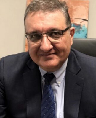 ΕΞΑΔΑΚΤΥΛΟΣ: «Δεν αποκλείεται να εμβολιάζομαστε για κορωνοϊό κάθε χρόνο»