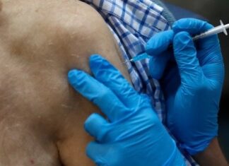 ΣΥΝΑΓΕΡΜΟΣ: Δυο άτομα παρουσίασαν αλλεργική αντίδραση στο εμβόλιο του κορωνοϊού