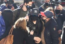 Σφακιανάκης: Άγνοια για την κοκαΐνη δηλώνει ο τραγουδιστής – Τι υποστηρίζει ο Κούγιας για το όπλο