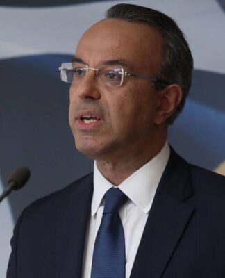 Σταϊκούρας: Παράταση για τα τέλη κυκλοφορίας – Επιστρεπτέα προκαταβολή 6 μετά τον Φεβρουάριο