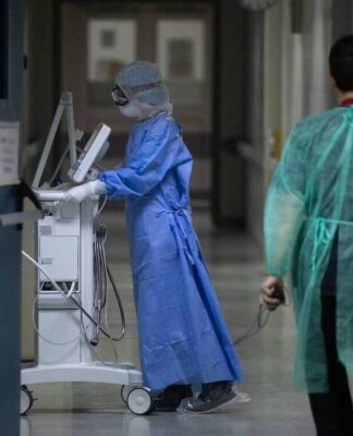 Κορωνοϊός: Μεγάλη πλειοψηφία φοιτητών Ιατρικής του ΑΠΘ – Θα γίνουν εθελοντές στα νοσοκομεία