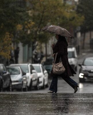 Καιρός: Ισχυρές καταιγίδες στην Αθήνα – Η κακοκαιρία σε χάρτες-βίντεο