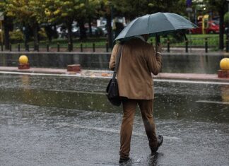 ΚΑΙΡΟΣ: Έκτακτο δελτίο καιρού με ισχυρές καταιγίδες από απόψε