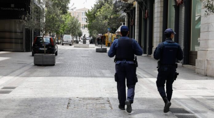 ΠΑΡΑΝΟΙΑ: Aντίζηλες λεσβίες οι ανήλικες στον ξυλοδαρμό της Ερμού
