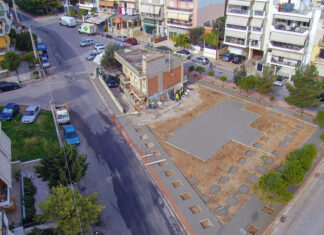 ΝΙΚΑΙΑ: Σε σύγχρονη πλατεία μετατρέπεται χώρος στάθμευσης νταλικών!