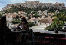 Lockdown: Πότε ανοίγουν εστιατόρια και καφετέριες