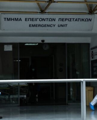 Βασιλακόπουλος: «Στην πανδημία υπάρχει νομοτέλεια – Αν δεν δράσουμε θα ξαναδούμε 3.000 κρούσματα»