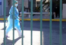 ΚΟΡΩΝΟΪΟΣ: Δραματική πρόβλεψη για επιστροφή της χώρας στον Νοέμβριο