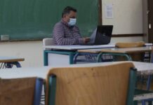 Lockdown-Σχολεία: «Εάν χρειαστεί θα κλείσουν και την επόμενη εβδομάδα» – Ελοχεύει έκρηξη κρουσμάτων