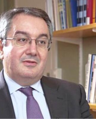 ΜΟΣΙΑΛΟΣ: Πως λειτουργούν τα εμβόλια για τον κορωνοϊό στη σκλήρυνση κατά πλάκας;