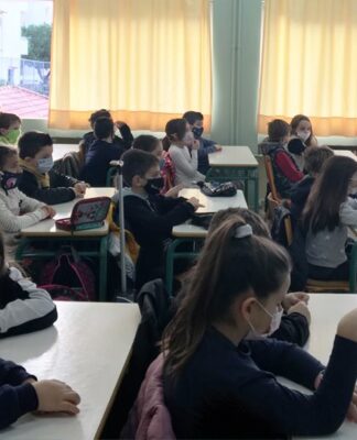 Άνοιγμα σχολείων: Πρώτο κουδούνι σήμερα σε δημοτικά και νηπιαγωγεία
