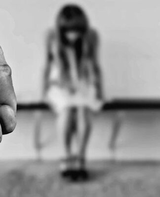 ΣΟΚ: Παιδεραστής βίαζε 13χρονη και της έδινε χατζιλίκι