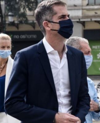ΠΑΝΕΠΙΣΤΗΜΙΟ ΠΕΙΡΑΙΑ: Άθλιο πανό για Μπακογιάννη – Η απάντηση του Δημάρχου Αθηναίων