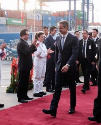 ΜΗΤΣΟΤΑΚΗΣ: «Εμβληματική η επένδυση της Cosco στον Πειραιά!»