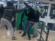 Άγριος καβγάς σε σούπερ μάρκετ: Χτυπιούνται με μπουκάλια κρασιού (ΒΙΝΤΕΟ)