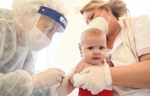 ΠΑΝΔΗΜΙΑ: Έρχονται τα εμβόλια Covid-19 για εφήβους και παιδιά