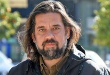 ΑΠΟΚΑΛΥΨΗ: «Ηθοποιός-σκηνοθέτης μου είπε ότι εάν δεν κάνεις έρωτα με παιδί, δεν ξέρεις τι σημαίνει έρωτας»