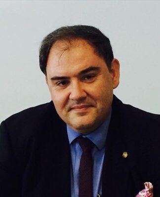 Lockdown: Γιατί ζητά παράταση μιας εβδομάδας ο καθηγητής Σαρηγιάννης αν και προβλέπει αποκλιμάκωση