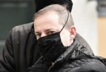 Λιγνάδης στην ανακρίτρια: «Δεν έχω ιδέα – Αρνούμαι όλες τις κατηγορίες»