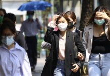 ΠΟΥ: Καλά νέα! Μειώθηκαν στο μισό τα κρούσματα παγκοσμίως σε ένα μήνα!