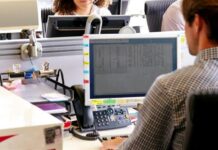 ΝΕΟ ΝΟΜΟΣΧΕΔΙΟ: Αλλαγές στο 8ωρο, τις υπερωρίες και τις άδειες των εργαζομένων