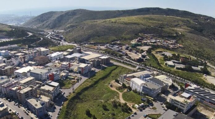 Τραγωδία στο Κερατσίνι: Τρεις νεκροί 22-25 ετών σε φρικτό τροχαίο