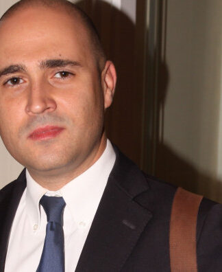 ΜΠΟΓΔΑΝΟΣ: «Κόλλησα κορωνοϊό από την αγάπη του κόσμου»
