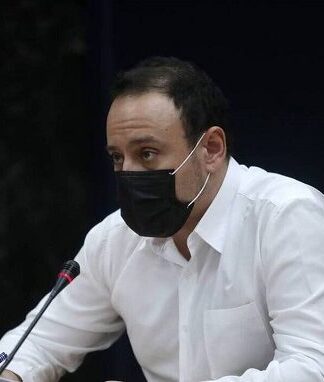 Μαγιορκίνης: «Η κούραση του κόσμου καθυστερεί την ανάσχεσή του κορωνοϊού»