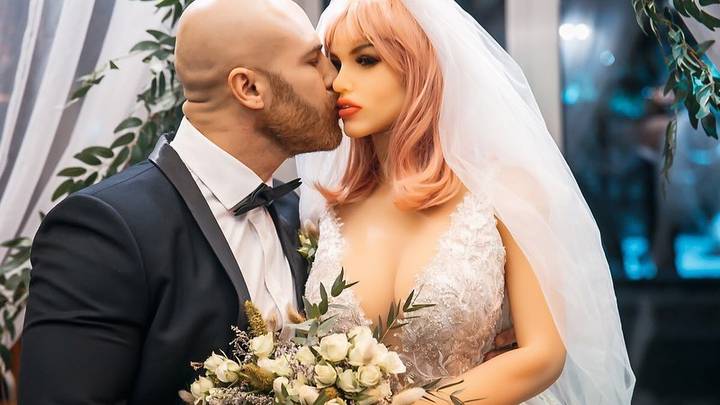 Kazakhstani Bodybuilder Yuri Tolochko Marries Sex Doll Girlfriend -  SPORTbible