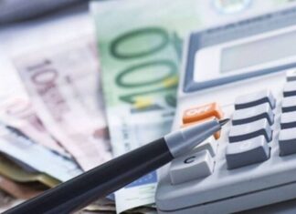 Μειώσεις φόρων για φως, νερό, τηλέφωνο – Ποιες επιχειρήσεις αφορά