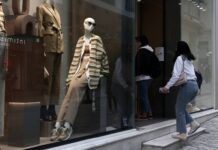 Στον «αέρα» οι αποφάσεις για το άνοιγμα της αγοράς- Τα νέα δεδομένα και η αναπροσαρμογή στρατηγικής