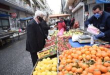 Καθαρά Δευτέρα: Πώς θα λειτουργήσουν οι λαϊκές αγορές – Οι εξαιρέσεις για μετακίνηση εκτός νομού