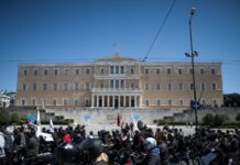 ΑΠΙΣΤΕΥΤΟ: Οργανώνουν συγκέντρωση ενάντια στον εορτασμό των 200 χρόνων