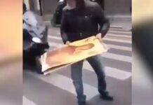 ΒΙΝΤΕΟ ΝΤΡΟΠΗ: Ποδοπάτησαν Εικόνα της Παναγίας σε συγκέντρωση στην Αθήνα