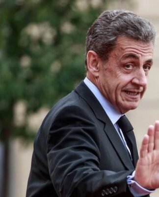 ΒΟΜΒΑ: Στη φυλακή ο Νικολά Σαρκοζί