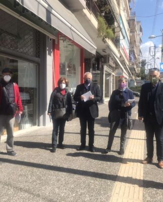 Περιοδεία του ΣΥΡΙΖΑ Νίκαιας σε εμπορικούς δρόμους και καταστήματα