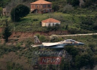 F-15 και F-16 άγγιξαν τα βράχια του Βουραϊκού – Δείτε εντυπωσιακές φωτογραφίες από τις παράτολμες πτήσεις μαχητικών