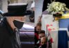 Λύγισε η βασίλισσα Ελισάβετ: Η συγκινητική εικόνα από την κηδεία του πρίγκιπα Φιλίππου