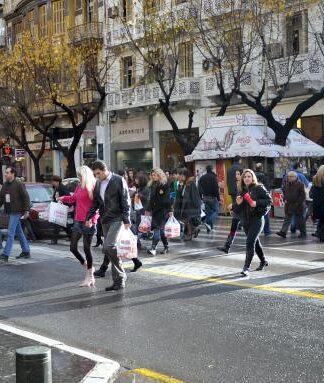 ΑΝΤΑΡΣΙΑ ΣΤΗ ΘΕΣΣΑΛΟΝΙΚΗ: Θα ανοίξουν τα καταστήματά τους παρά το απαγορευτικό