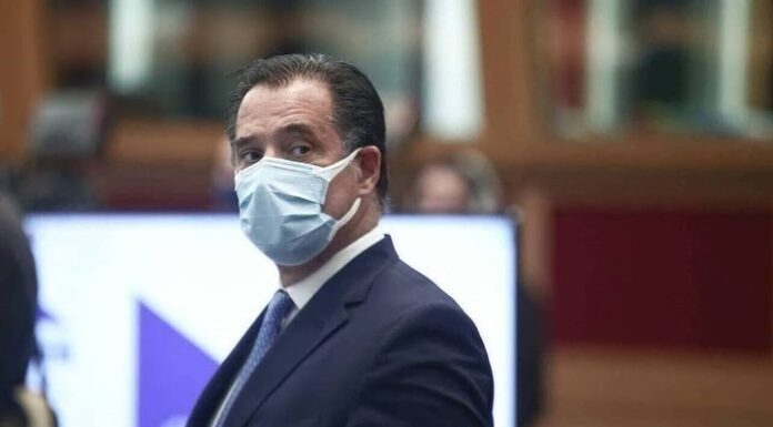 Άδωνις: «Μας αγαπάει ο κόσμος, μου είπαν “άξιος, άξιος”»
